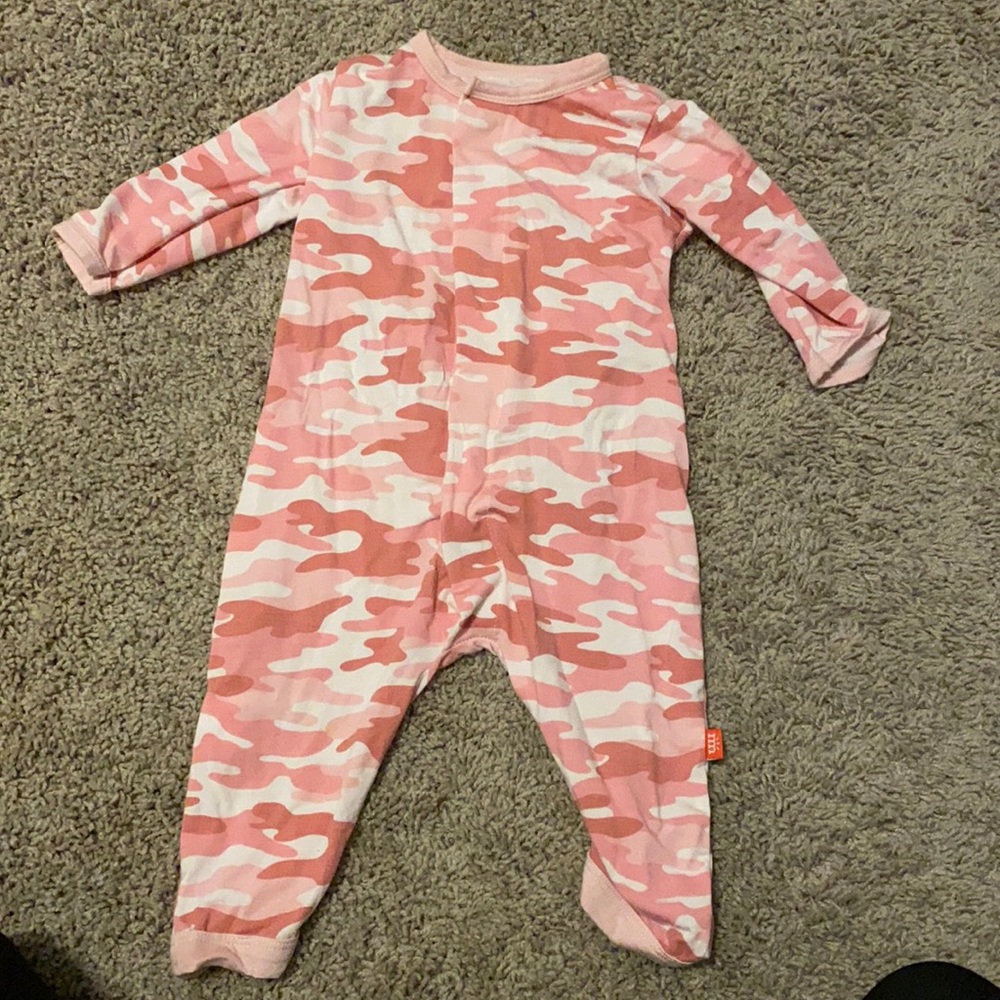Magnetic me pink camo one piece